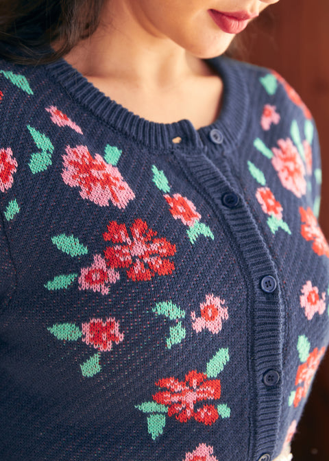 Tidlös kofta i jacquard med vävd textil-1