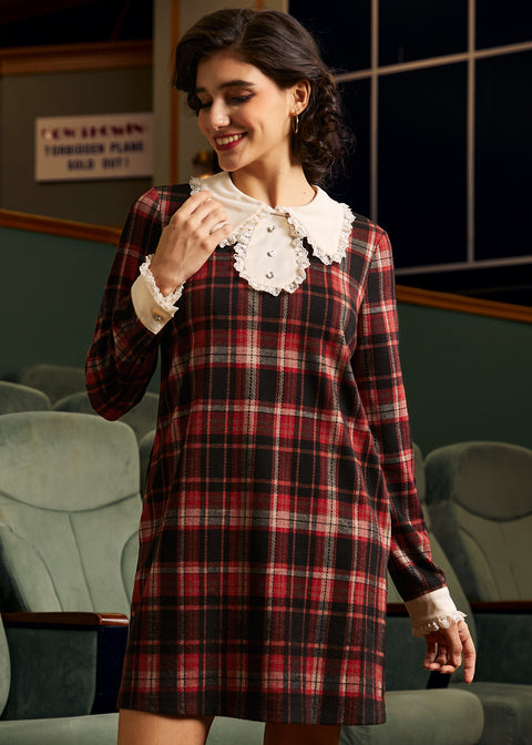 Spetsad lövklänning med shiftmönster-3