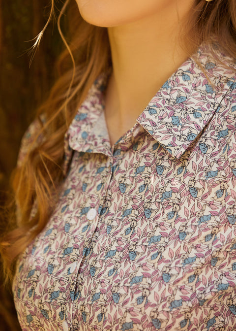 Goose in Bloom Topp med knappar (Kaninutgåva)-1