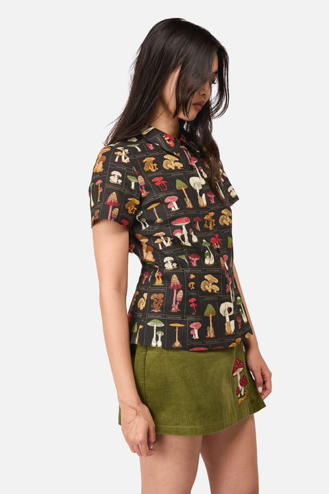 Blus med svampmönster-2