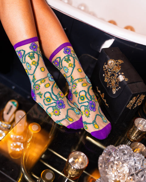 Juvelbesatt blommig guldskimmer transparent rund strumpa-1